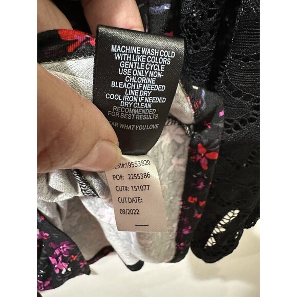 Torrid Women's Black Baby-doll Lace Super Soft Mix Tiered Button Down Top 18-20 - Picture 8 of 10